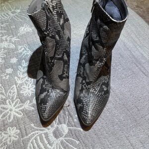 Carlos by Carlos Santana Black and Gray Snake Print Ankle Boots